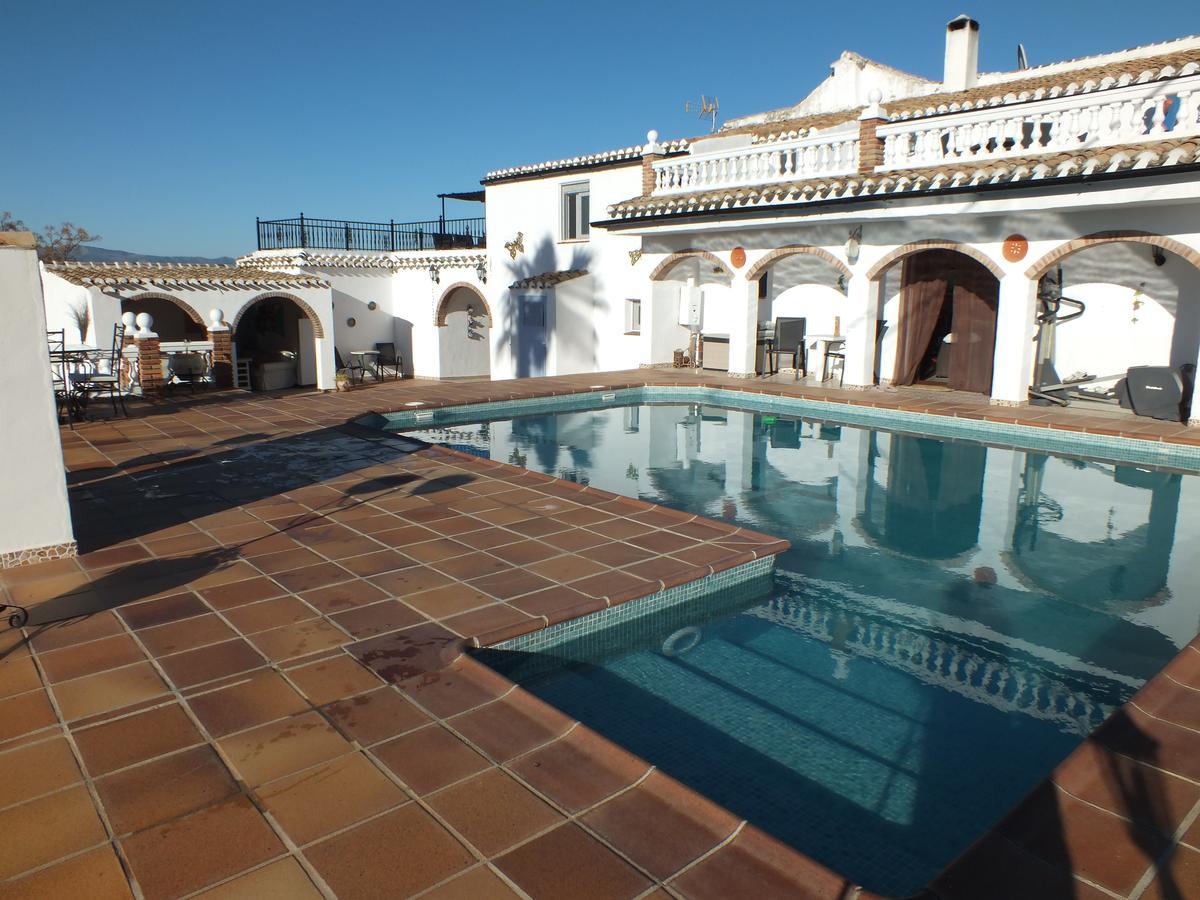 Kayenne Holiday Rentals Иснахар Экстерьер фото